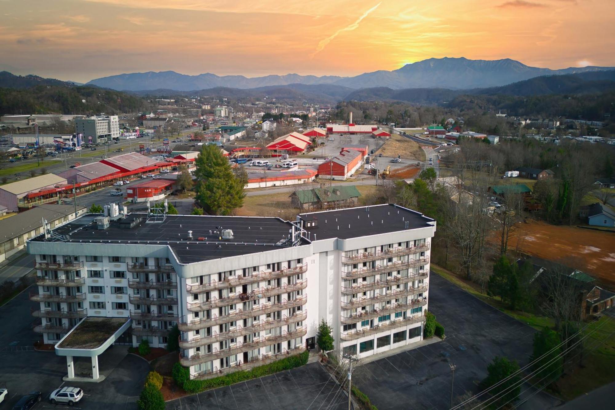 Park Tower Inn Pigeon Forge Exteriér fotografie
